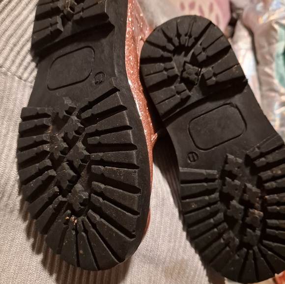 Botitas - Picture 3 of 3